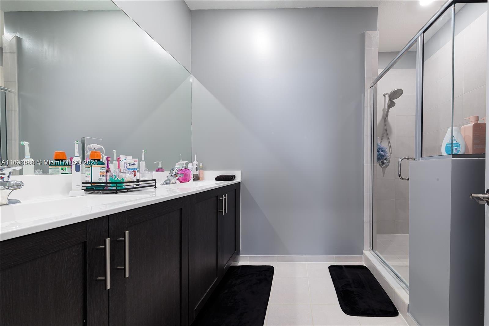 PINE ISLE - Residential Lease