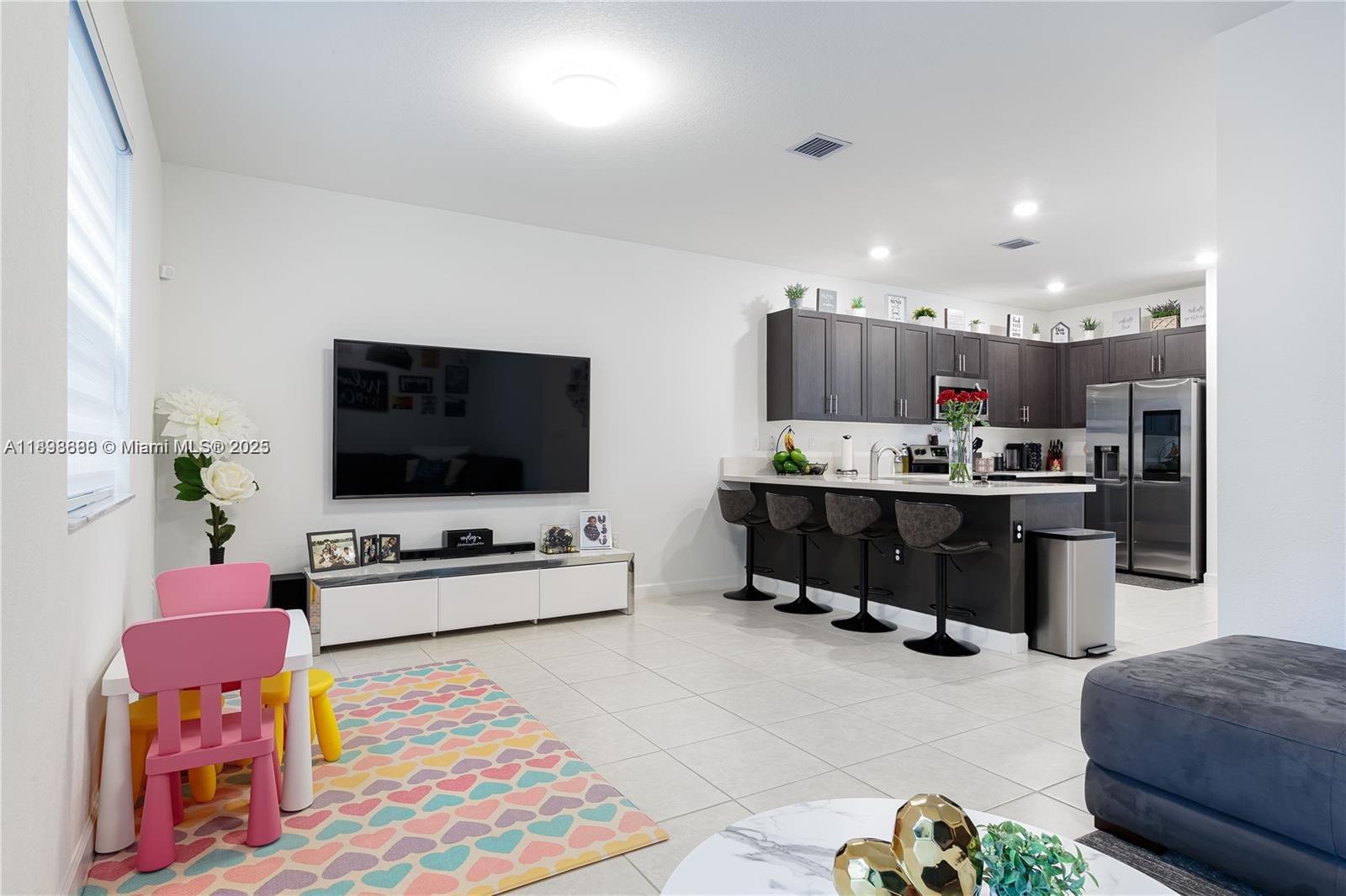 PINE ISLE - Residential Lease