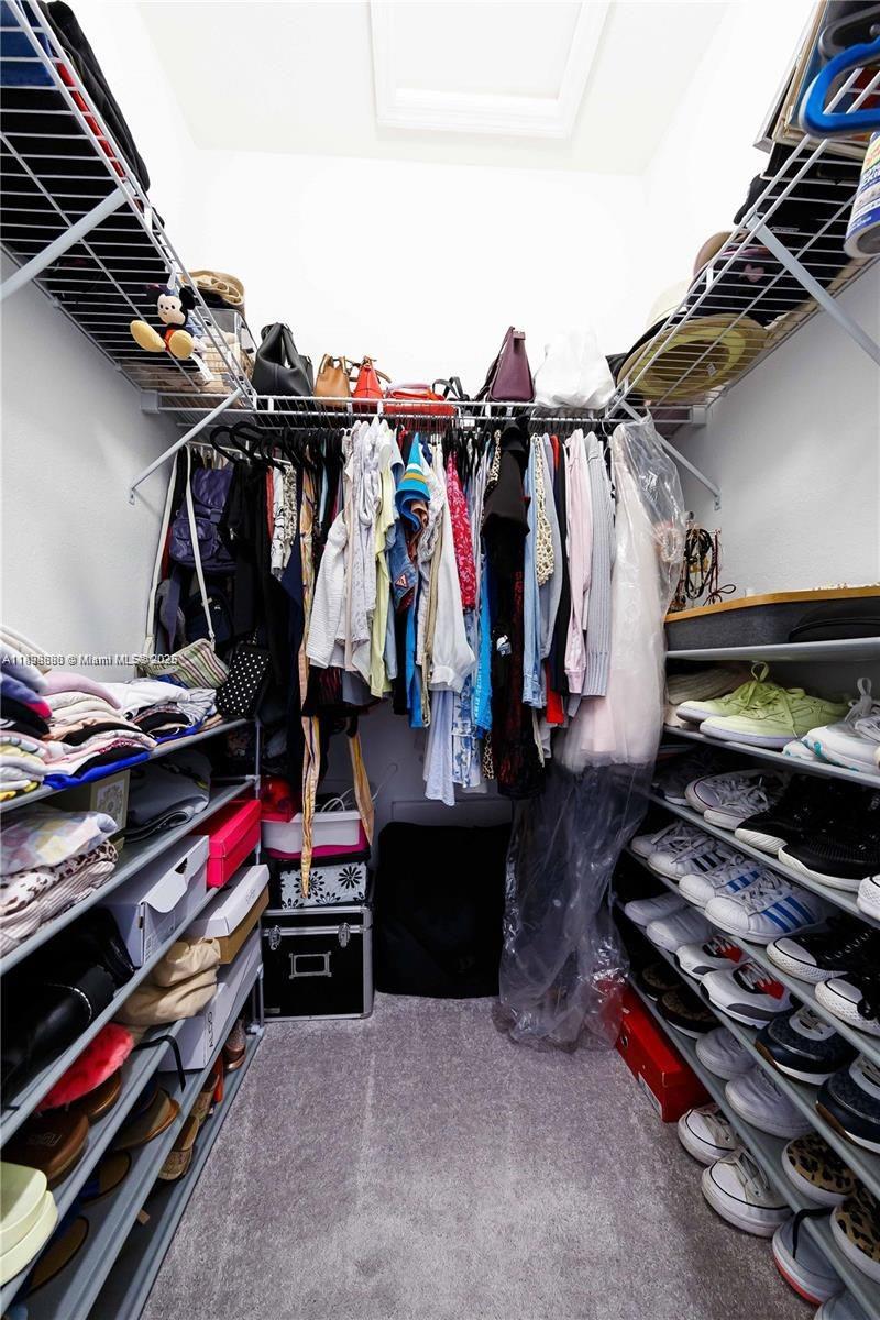 PINE ISLE - Residential Lease