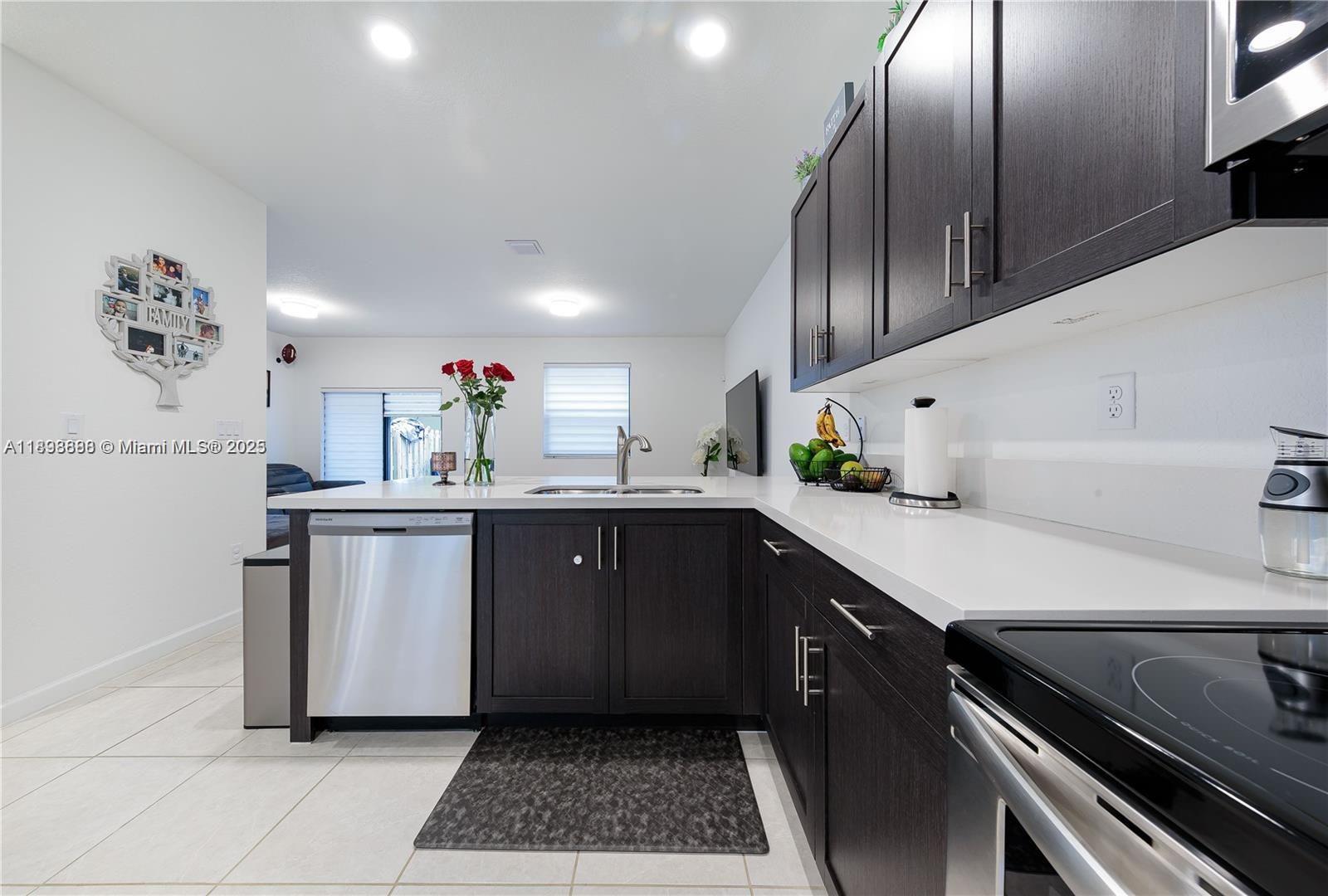 PINE ISLE - Residential Lease