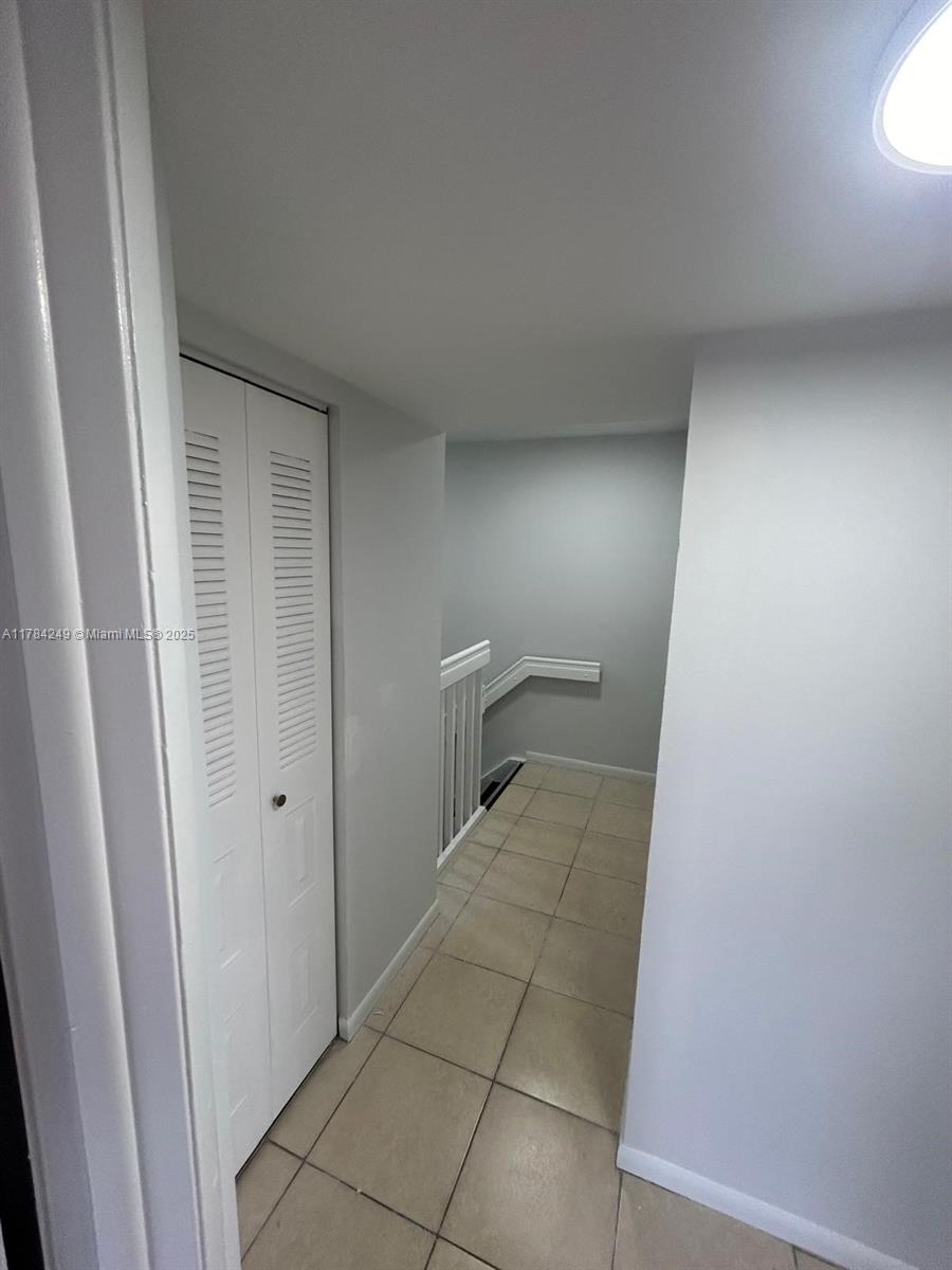 KENDALL LAKE TOWERS CONDO - Residential