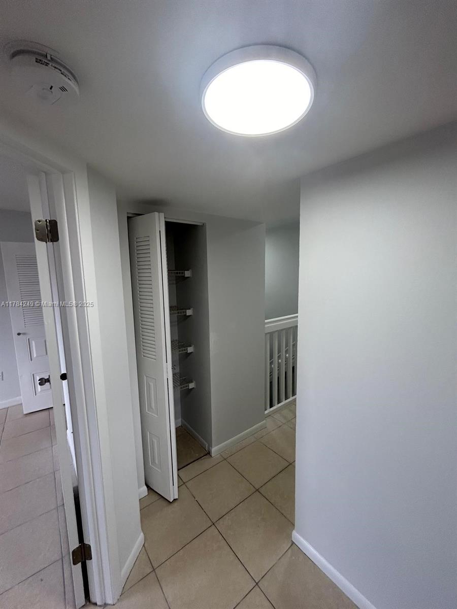 KENDALL LAKE TOWERS CONDO - Residential