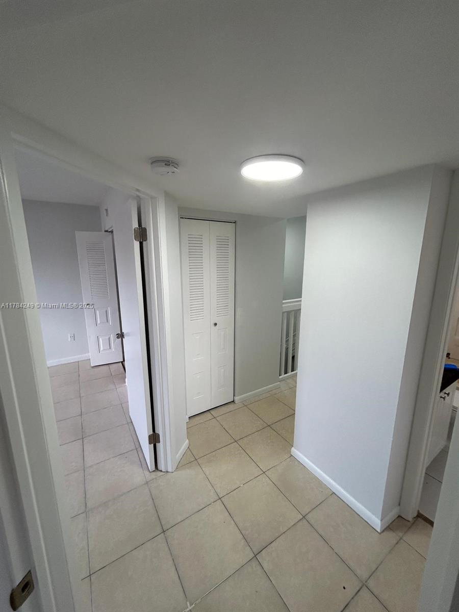 KENDALL LAKE TOWERS CONDO - Residential