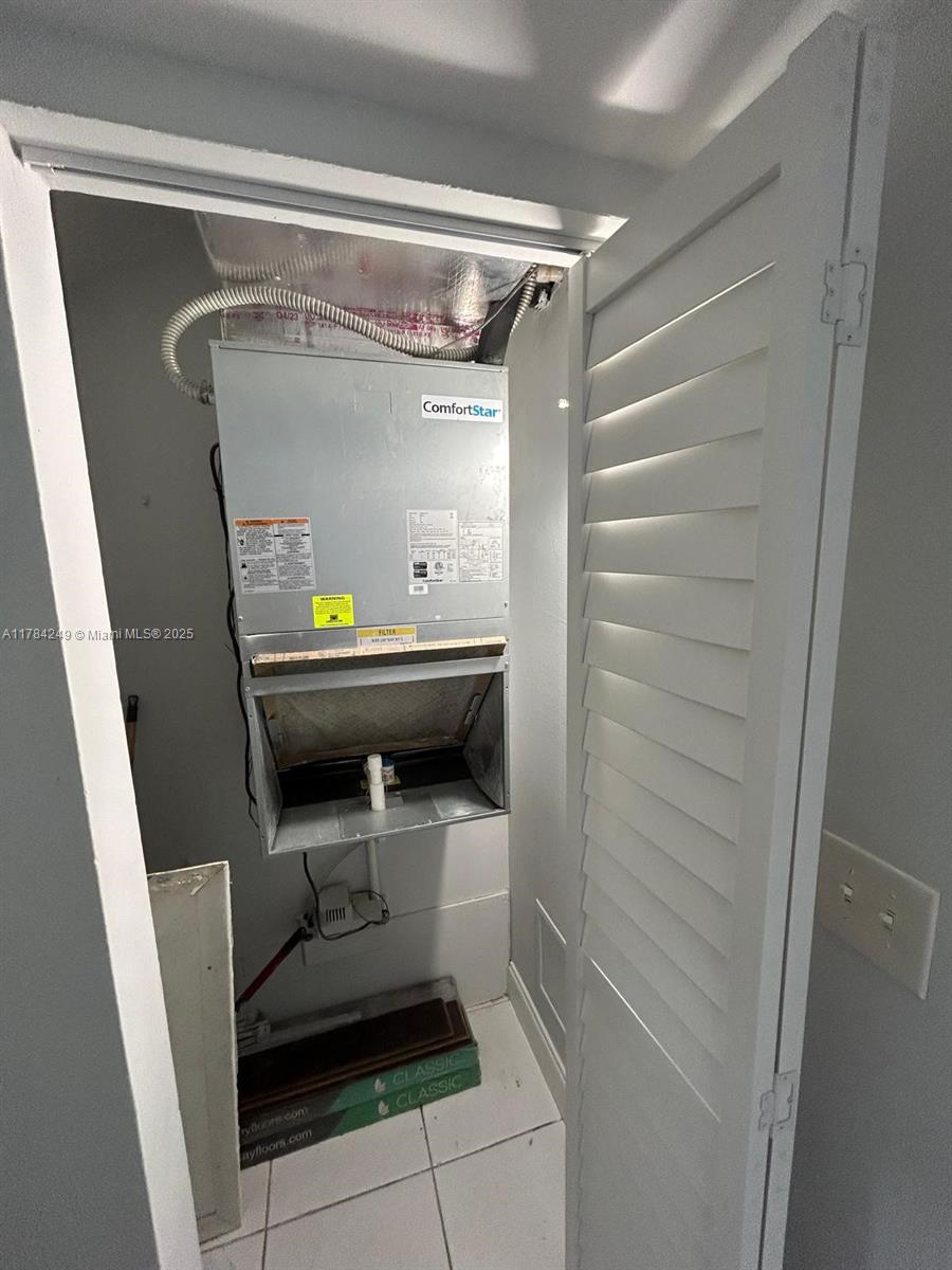 KENDALL LAKE TOWERS CONDO - Residential