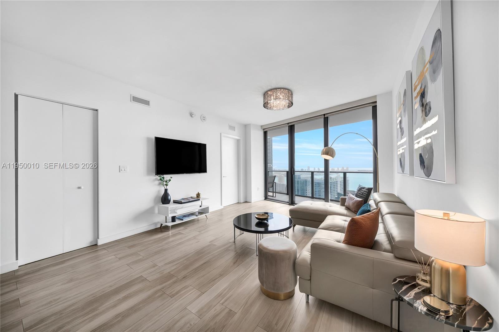 1300 S Miami Ave 4402