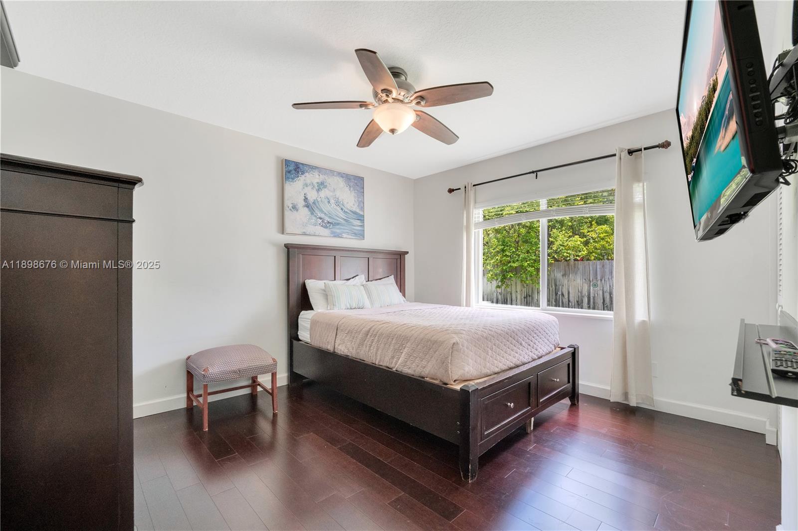 KINGS GROVE - Residential Lease