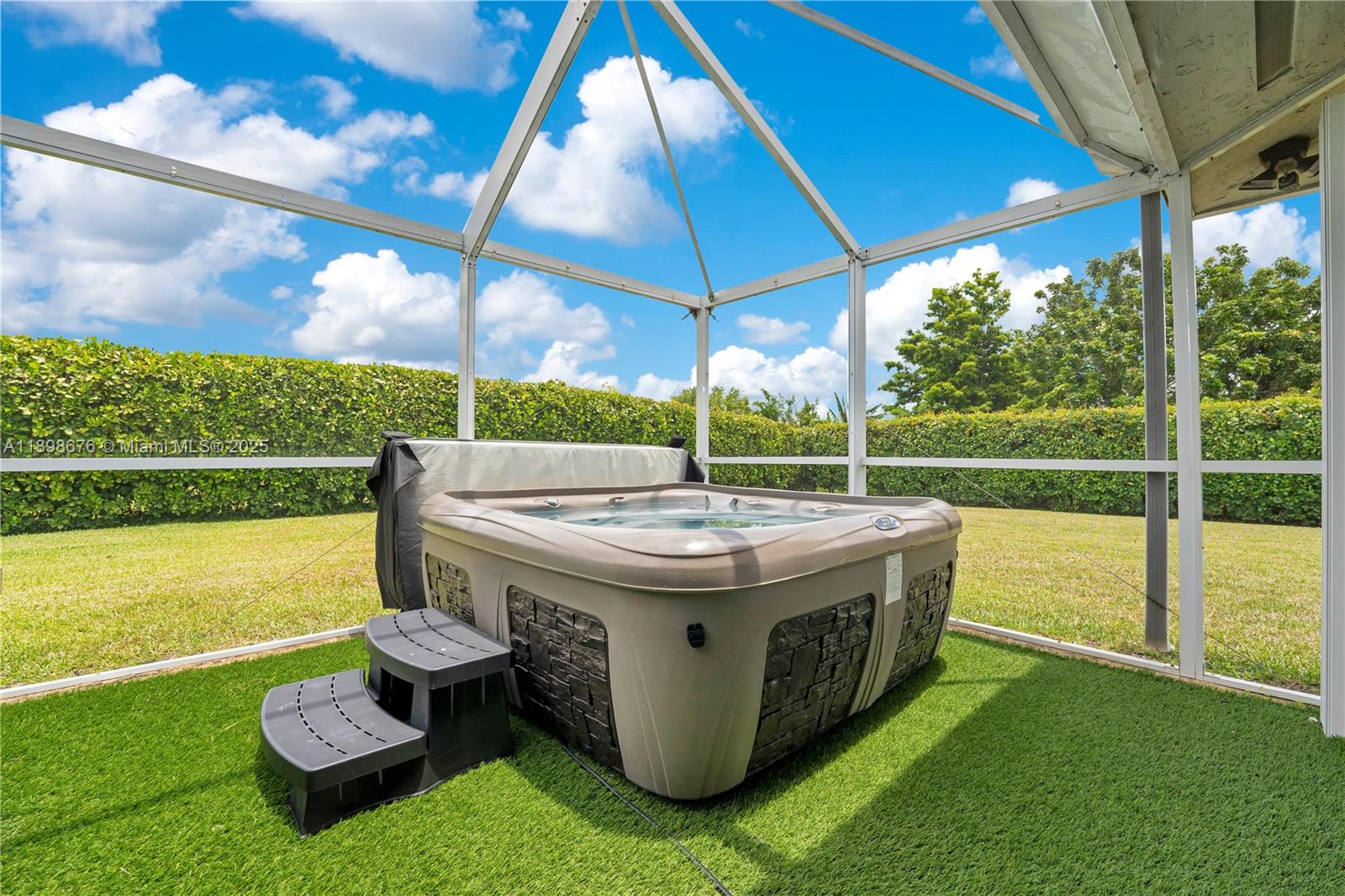 KINGS GROVE - Residential Lease