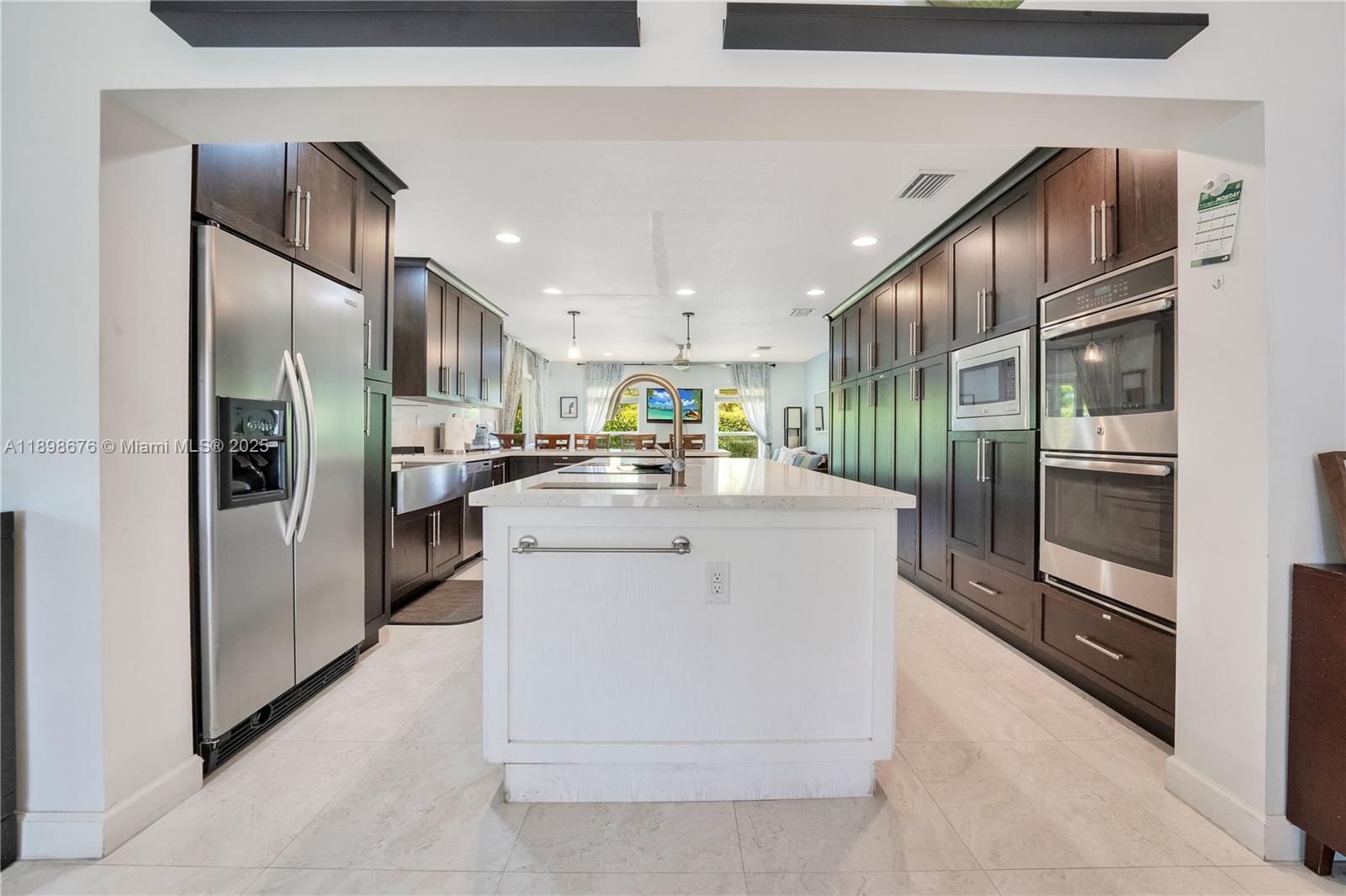 KINGS GROVE - Residential Lease