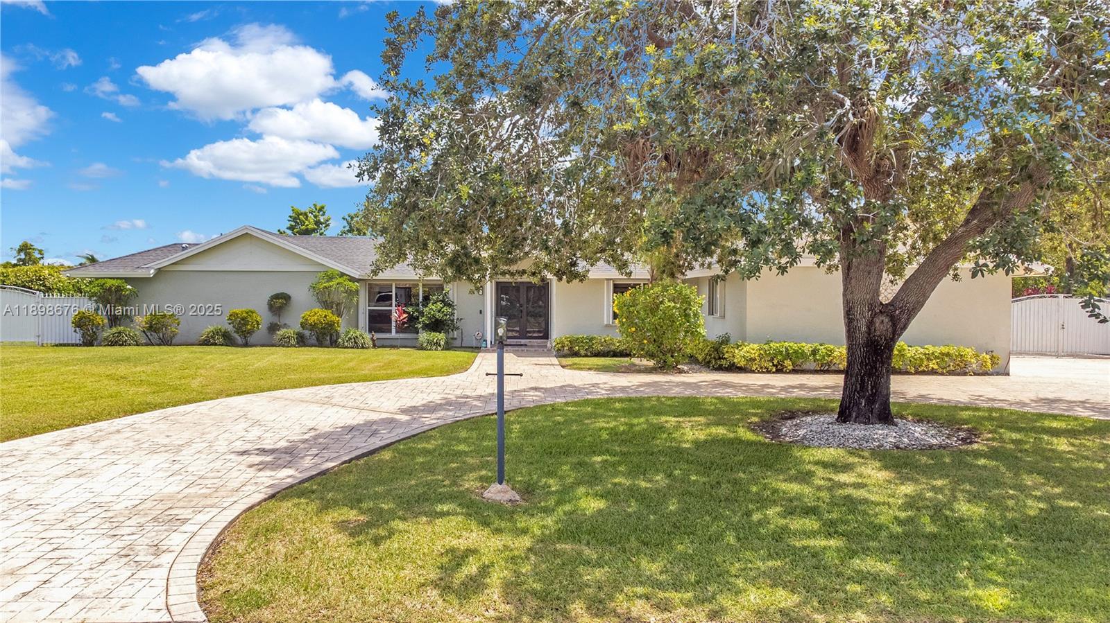 KINGS GROVE - Residential Lease