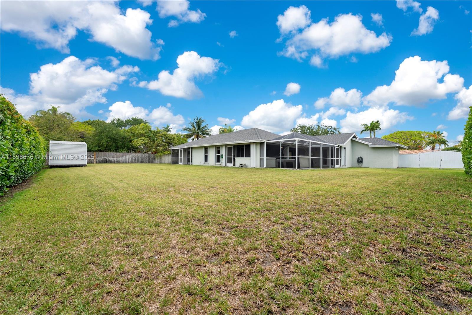 KINGS GROVE - Residential Lease