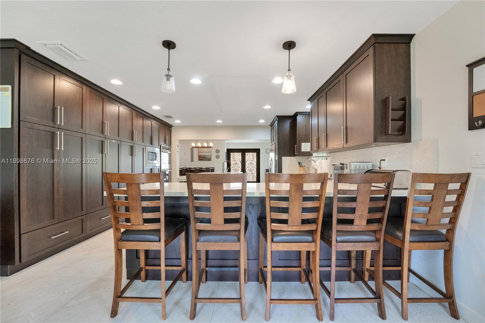 KINGS GROVE - Residential Lease