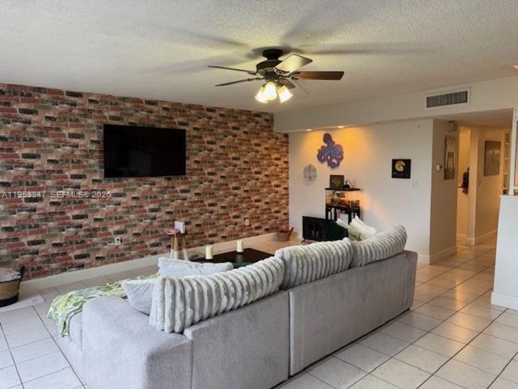 Photo of 8401 W Sample Rd #14, Coral Springs, FL 33065 (MLS # A11953347)