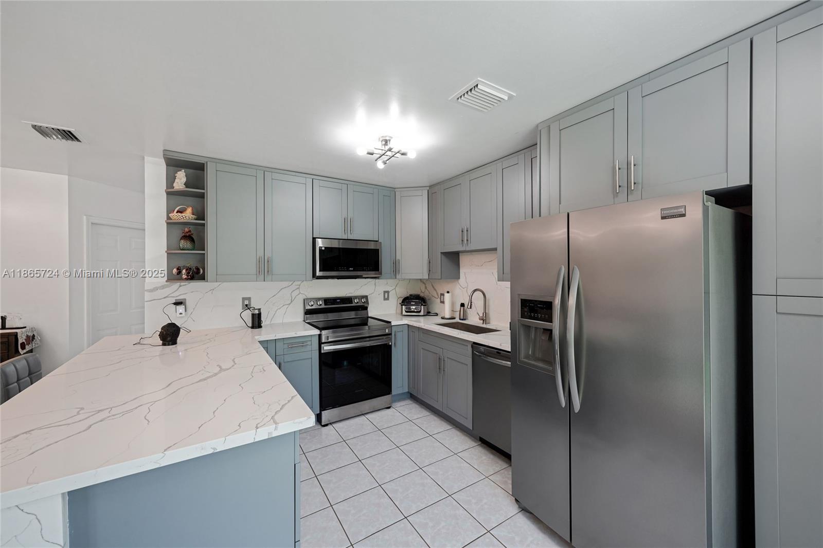 OAK PARK SEC 7 - Residential