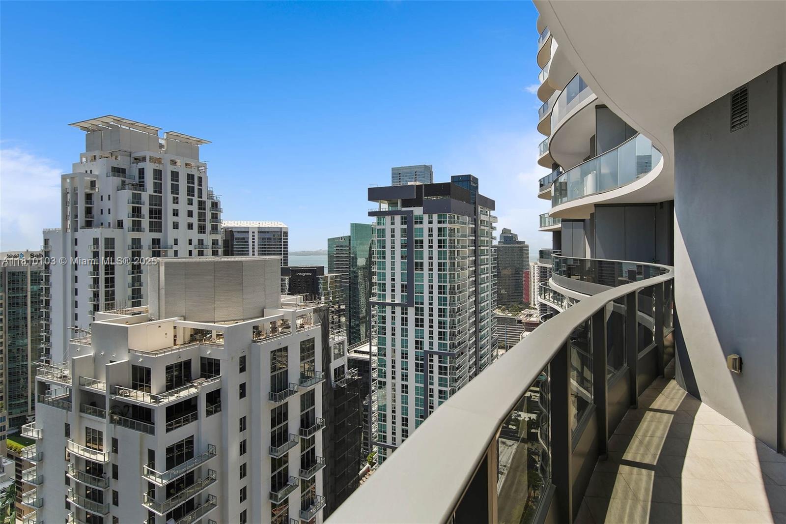 1000 Brickell Plz 4209