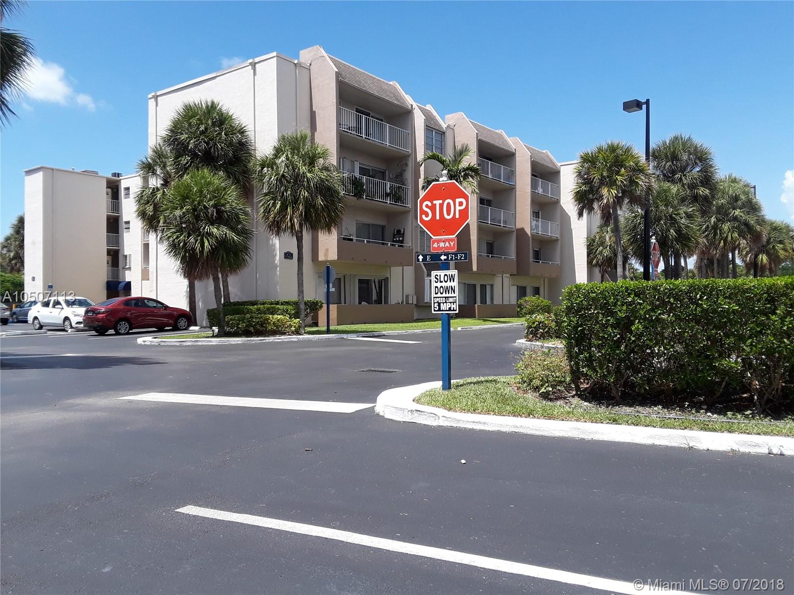 Beautiful 1/1 condo in mint conditions like new, just renew the condo. New kitchen, refrigerator, oven, Quartz counter top, wood laminated, closets, air condition, and more. First month $1350 and 11 months for $1400. Owner will give a break in the first month. Many amenities in the community like 2 pool, tennis court, exercise room,and more. Easy to show on Supra