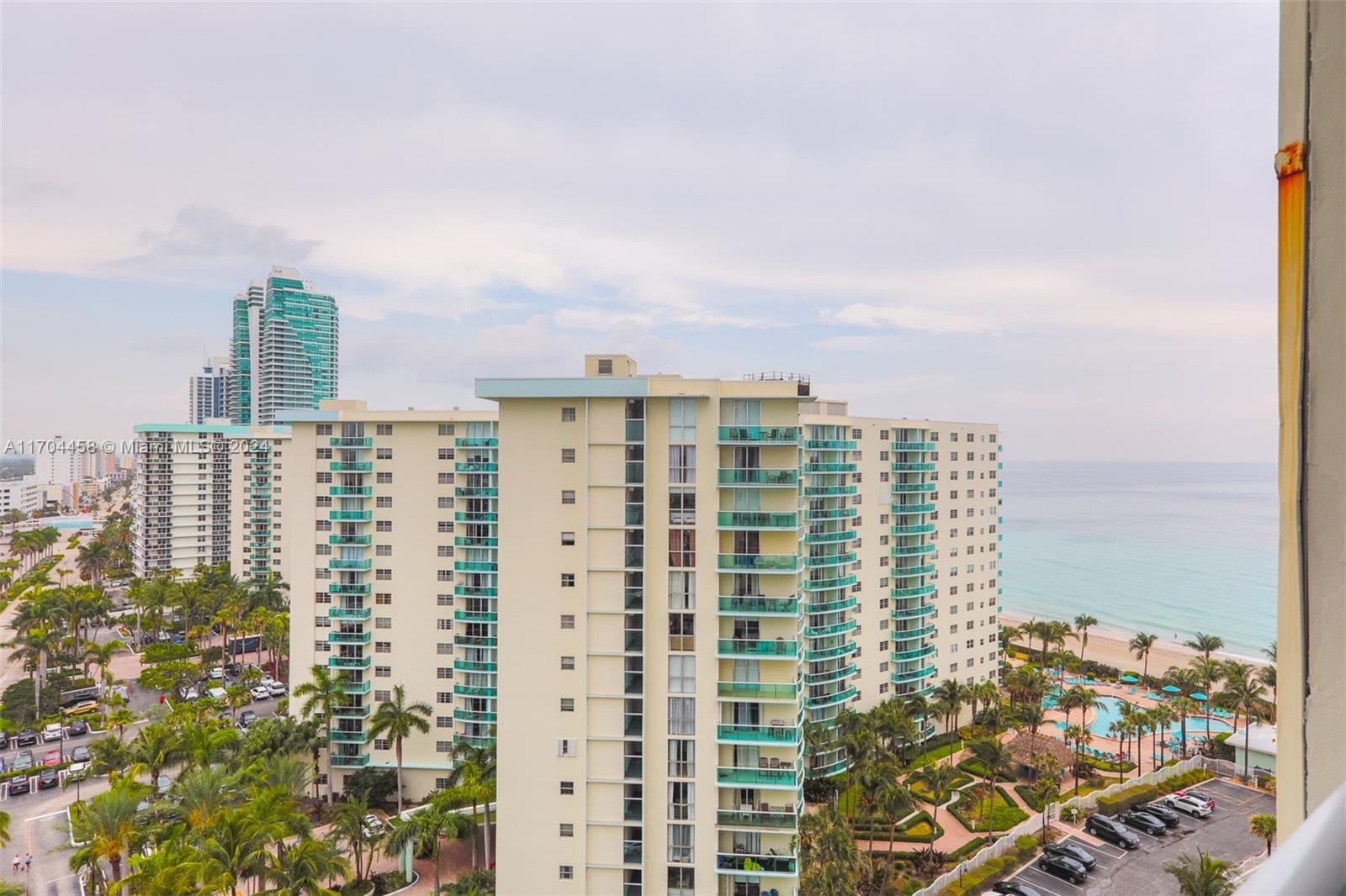 4001 S Ocean Dr 15H