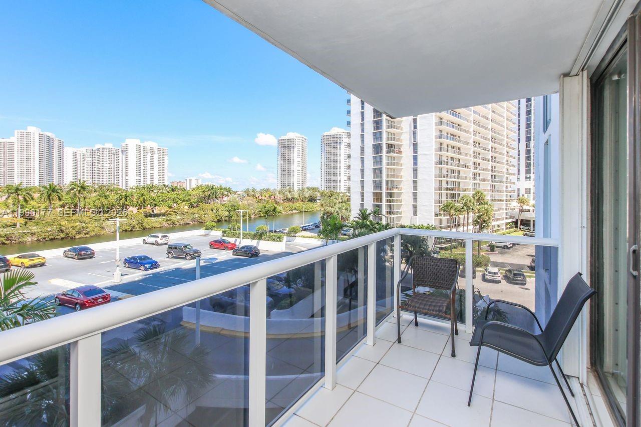 AVENTURA ELDORADO CONDO - Residential