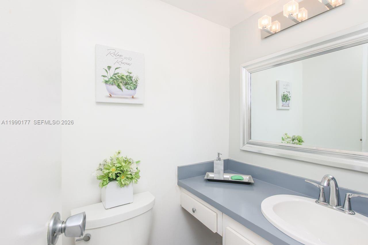 AVENTURA ELDORADO CONDO - Residential