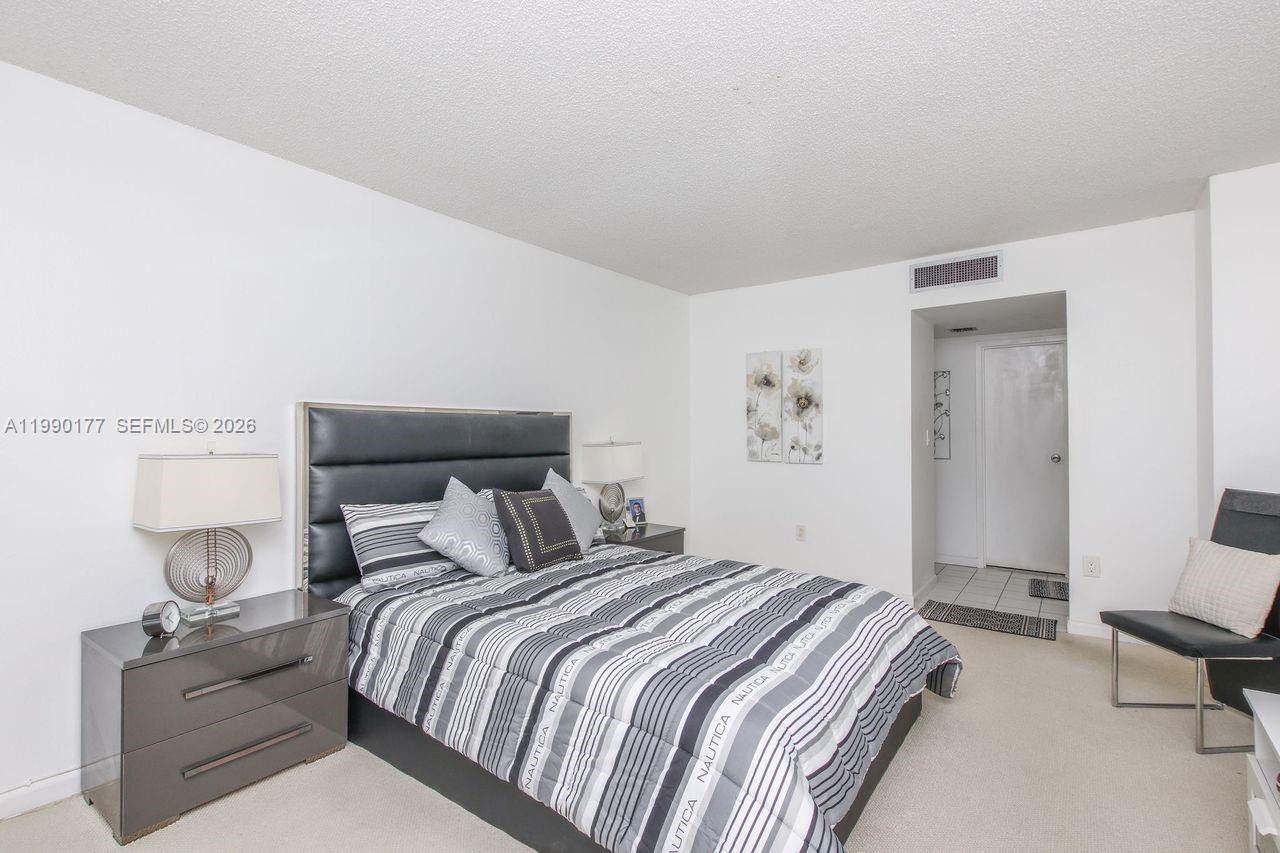 AVENTURA ELDORADO CONDO - Residential