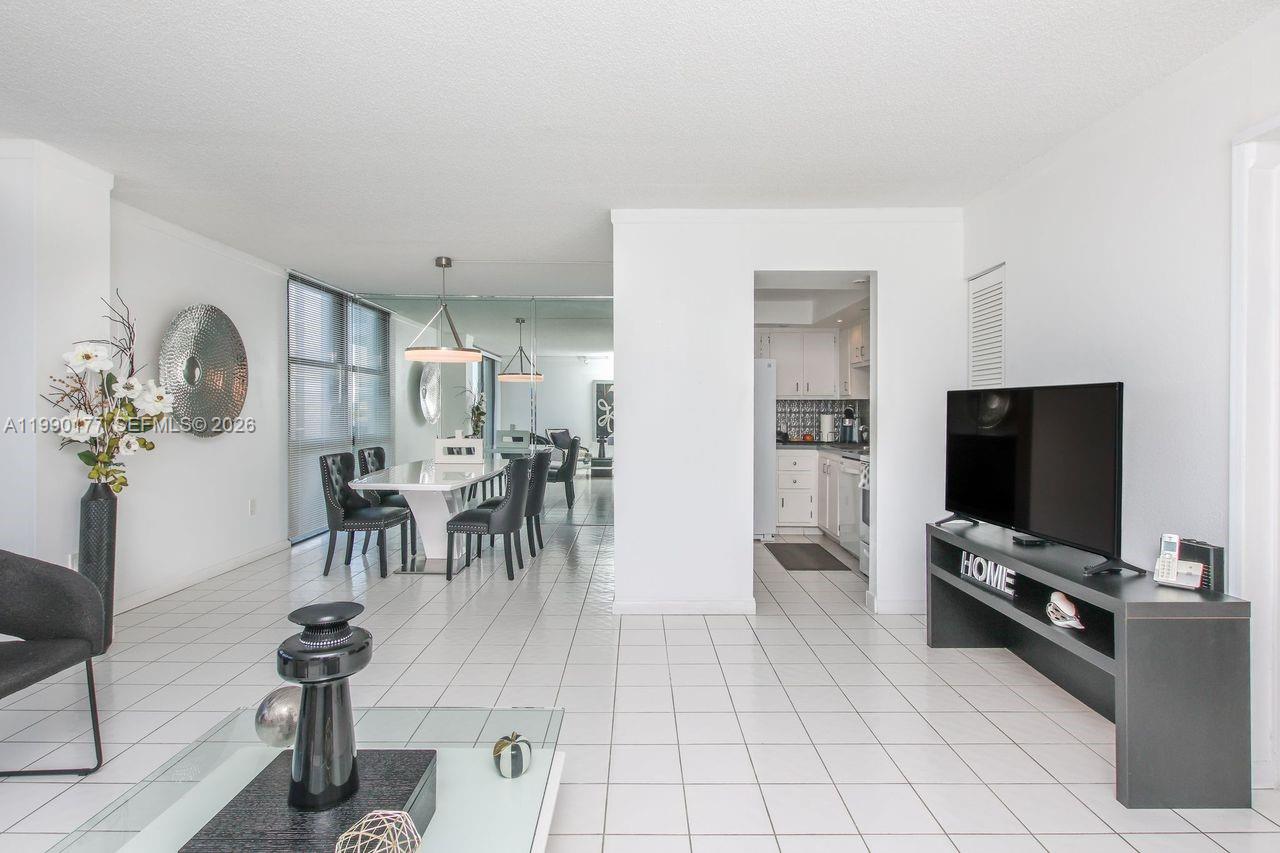 AVENTURA ELDORADO CONDO - Residential