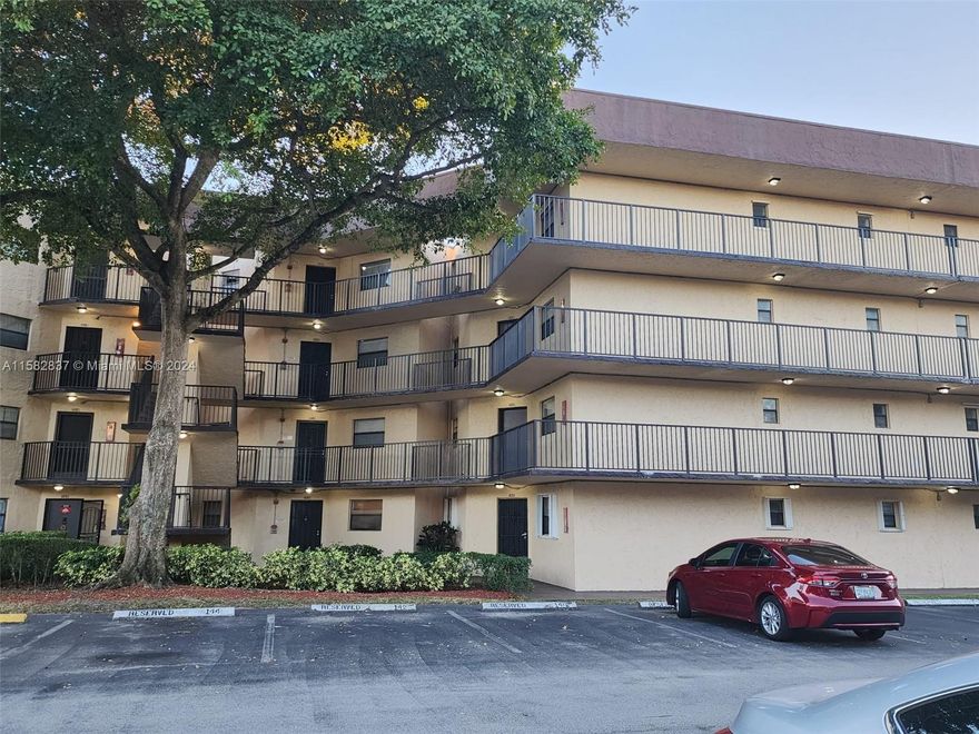 Updated condo with light, large tile throughout unit. Foyer entry, updated kitchen features wood cabinets, stainless steel appliances, pantry, plenty of space for a table. Formal dining room, expansive living room both opening to screened porch. Generous bedrooms, master has regular closet, linen closet and walk in closet. Updated bathrooms have attractive tile, newer vanities, newer mirrors and lights. Two additional linen closets in hallway. Washer and dryer in unit. Pleasant garden view.