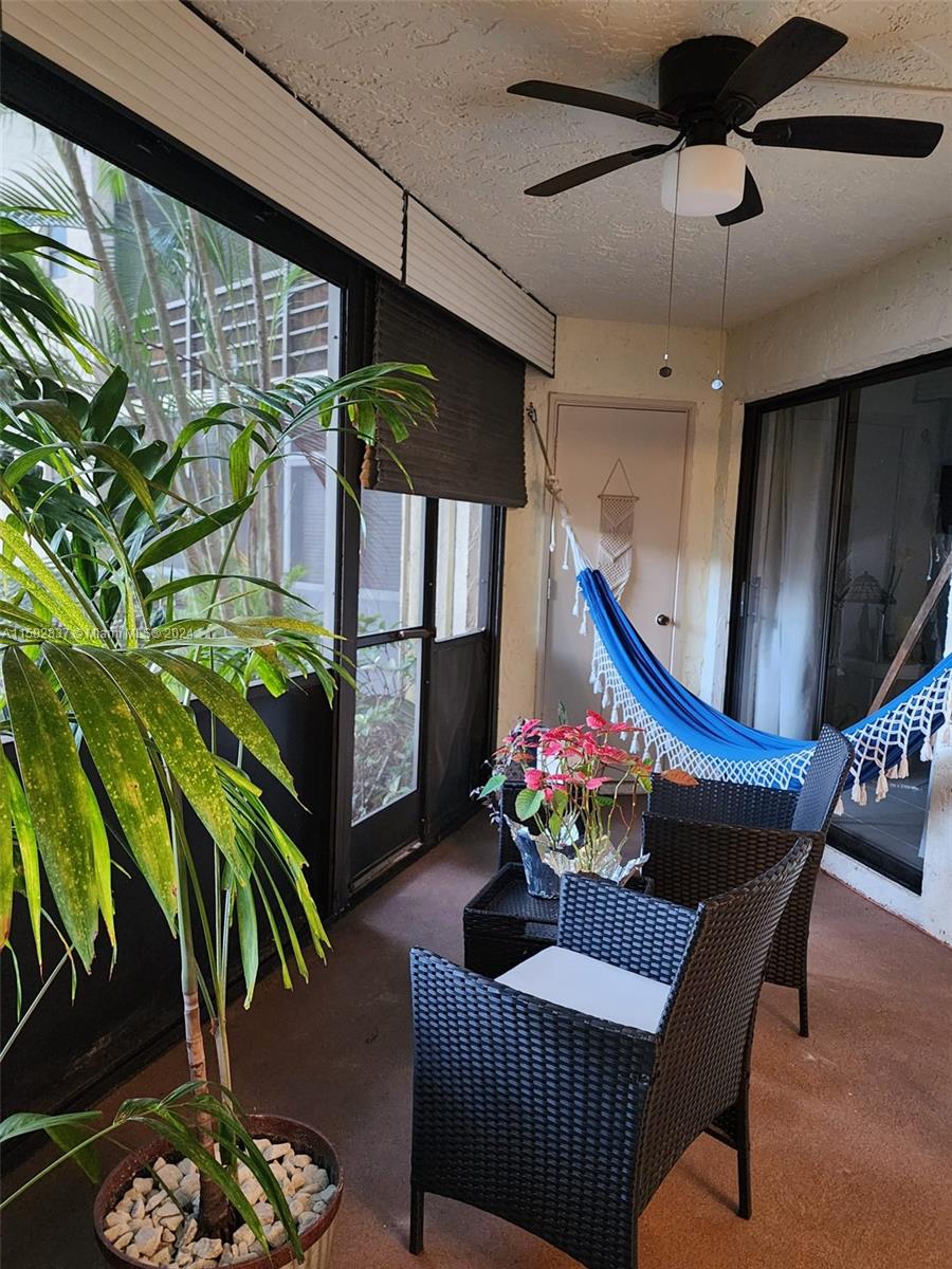 PLANTATION CLUB B CONDO - Residential