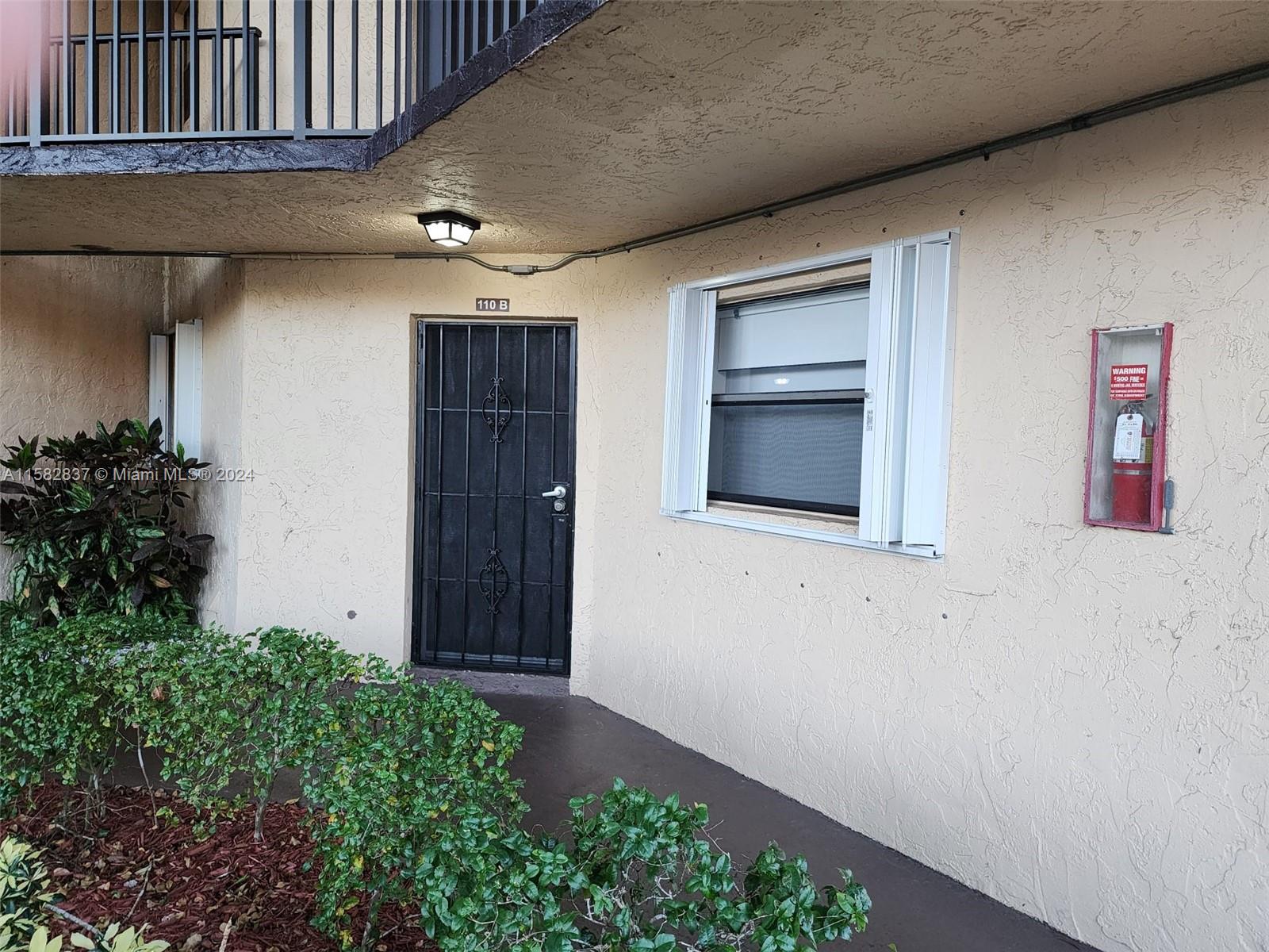 PLANTATION CLUB B CONDO - Residential