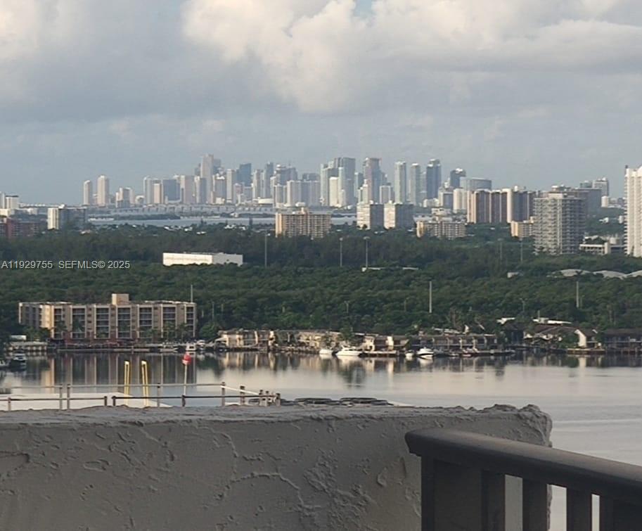 TOWER AT BISCAYNE COVE CO - Residential Lease