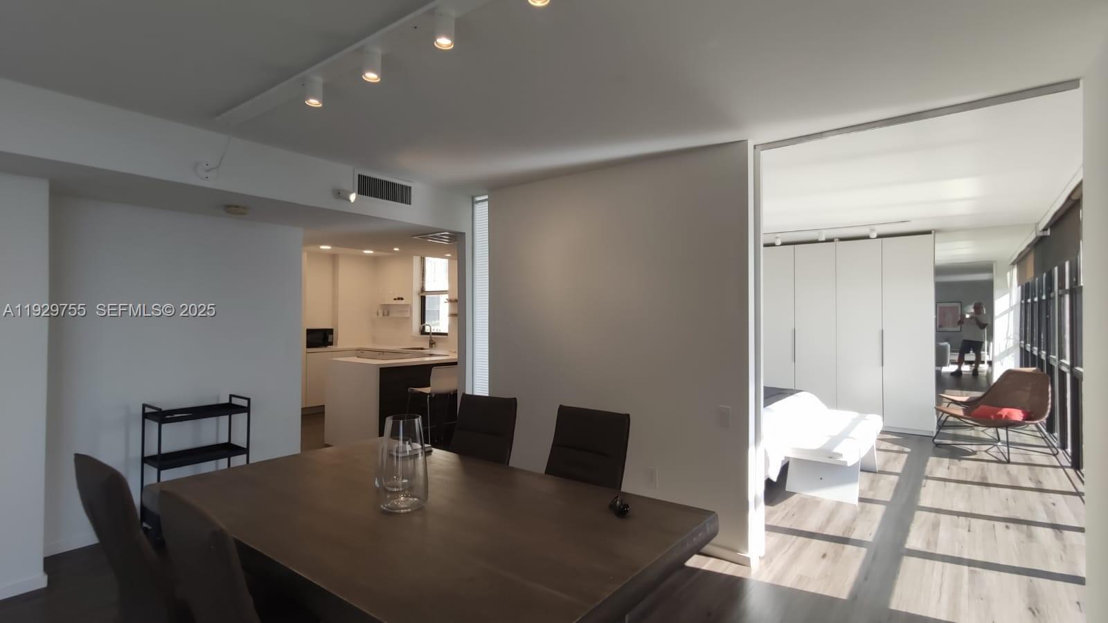 TOWER AT BISCAYNE COVE CO - Residential Lease