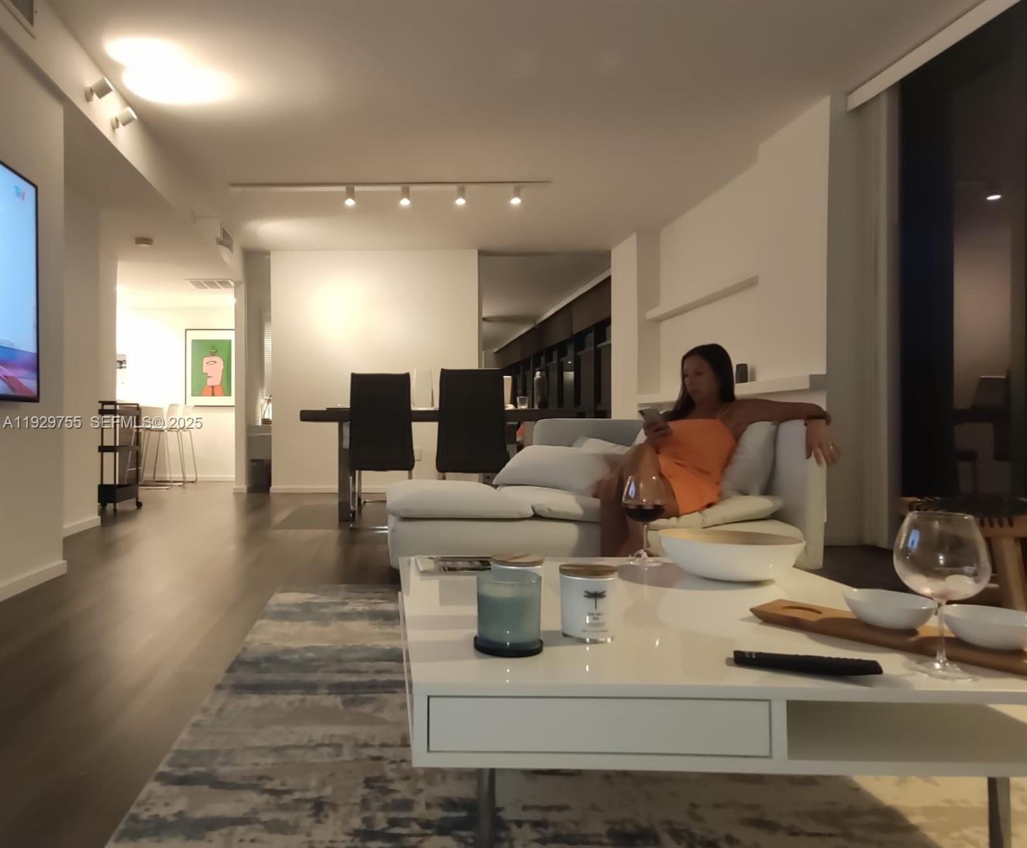 TOWER AT BISCAYNE COVE CO - Residential Lease