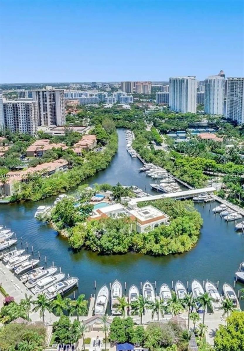 TOWER AT BISCAYNE COVE CO - Residential Lease