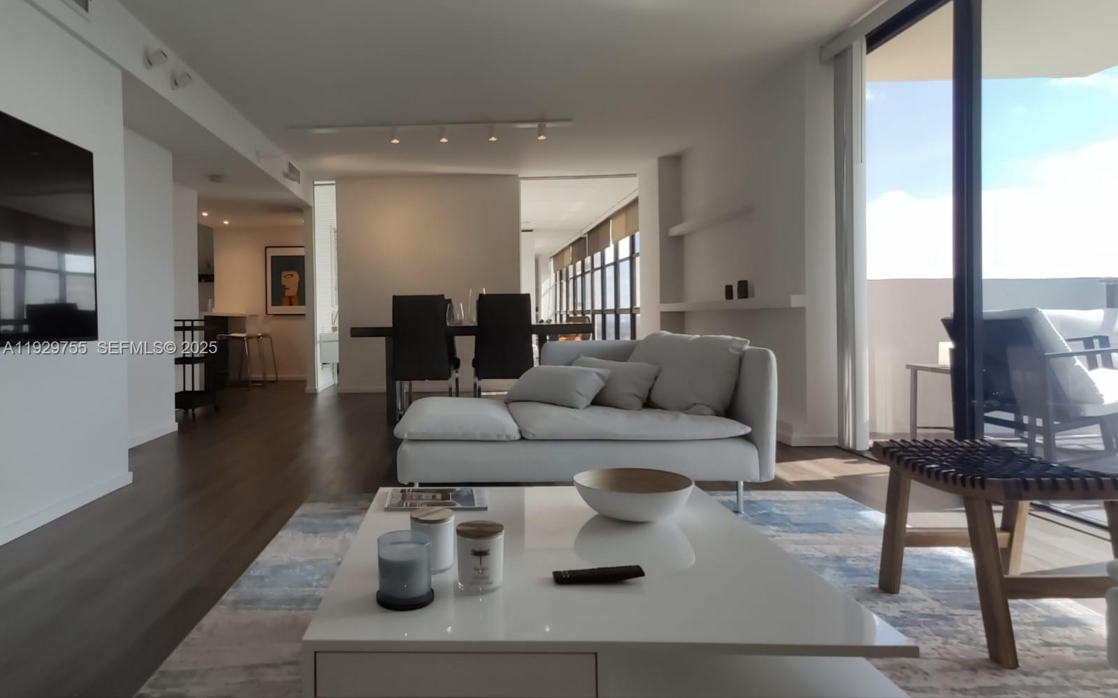 TOWER AT BISCAYNE COVE CO - Residential Lease