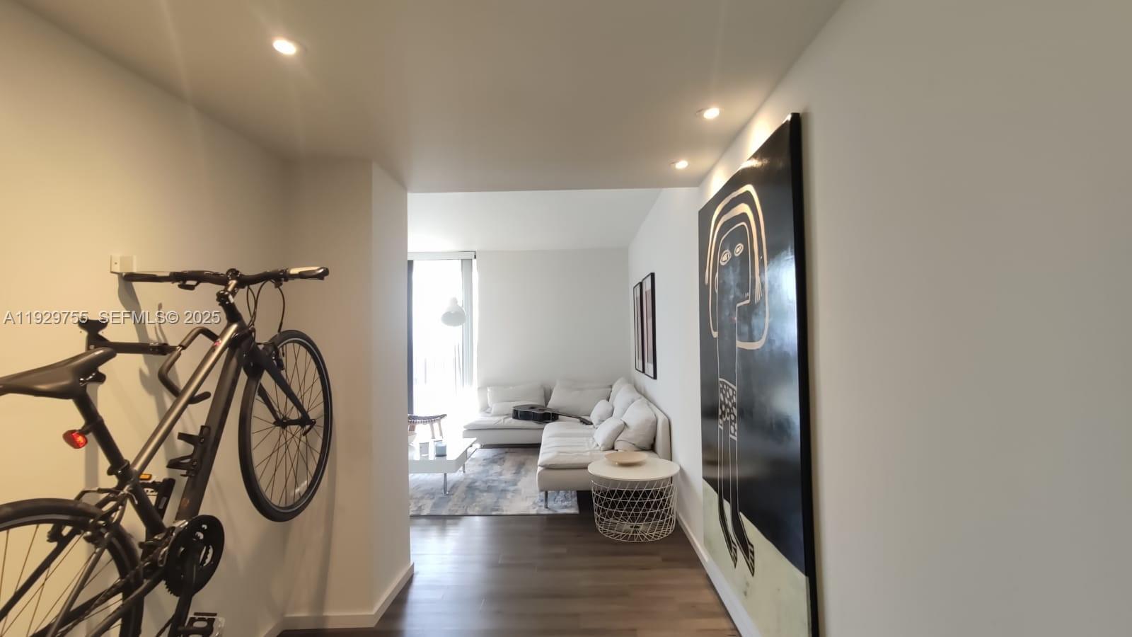 TOWER AT BISCAYNE COVE CO - Residential Lease