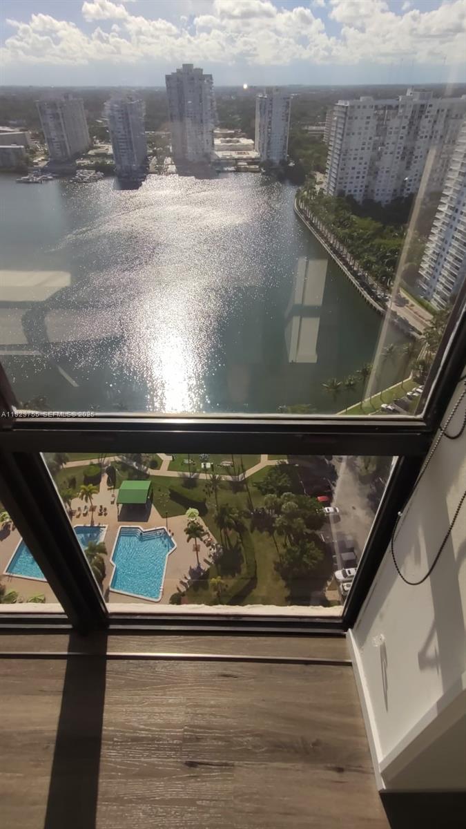 TOWER AT BISCAYNE COVE CO - Residential Lease