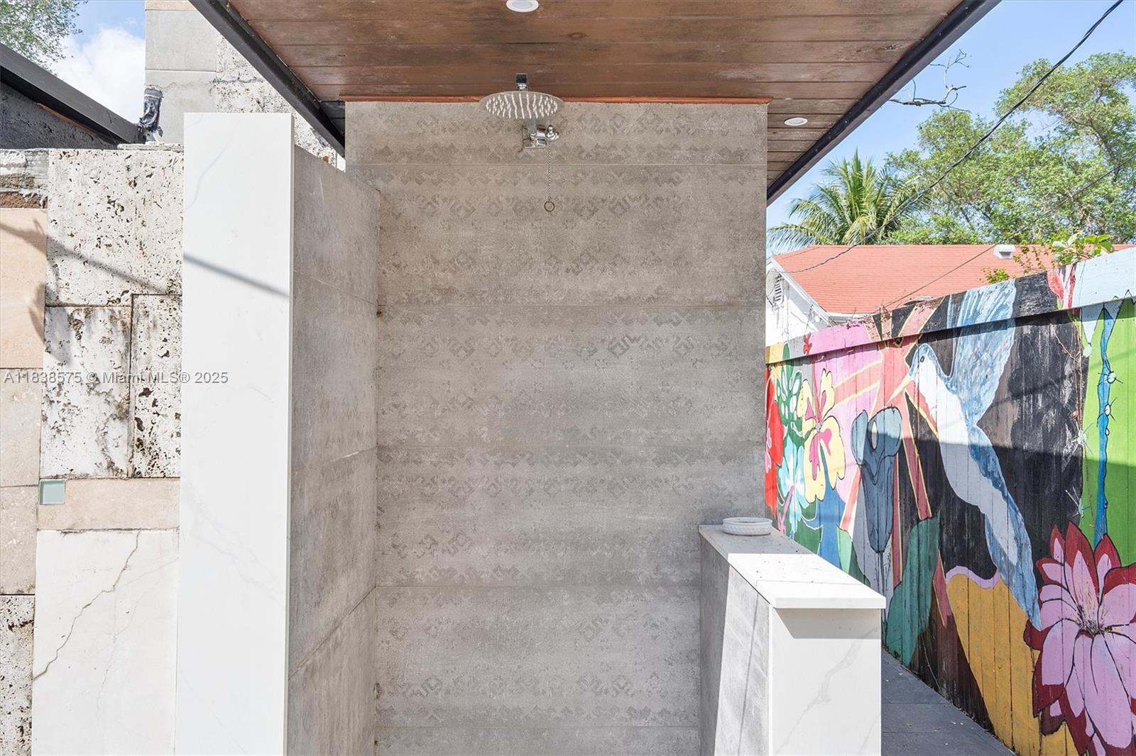 BELLEVUE BISCAYNE - Residential Lease