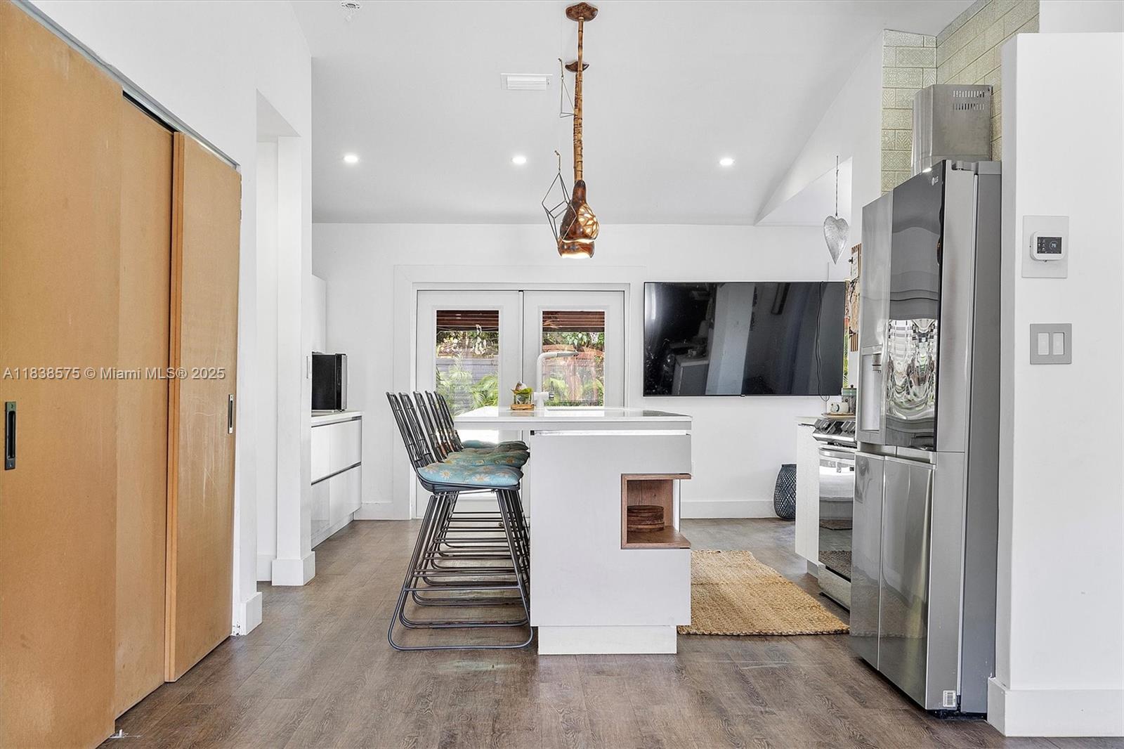 BELLEVUE BISCAYNE - Residential Lease