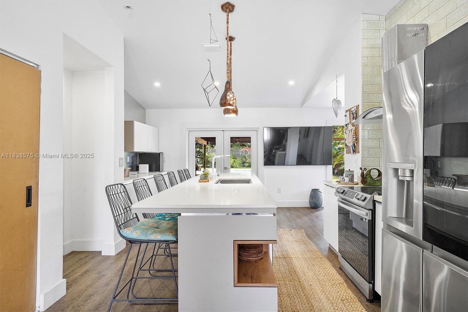 BELLEVUE BISCAYNE - Residential Lease