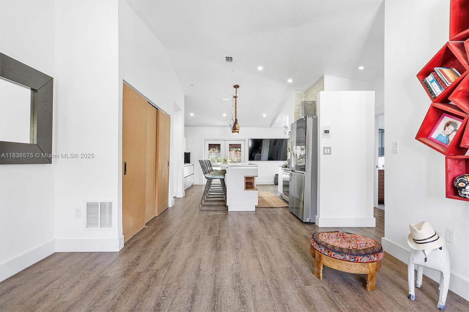 BELLEVUE BISCAYNE - Residential Lease