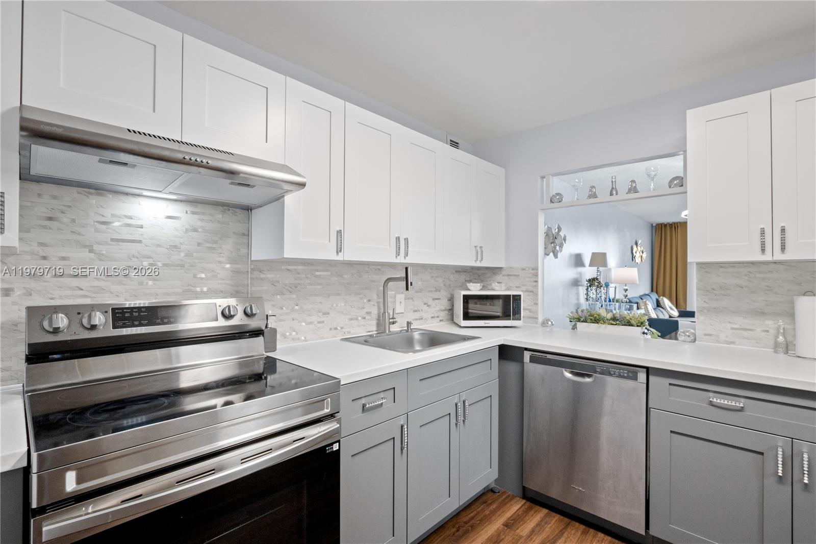 GOLDEN HORN SOUTH CONDO - Residential