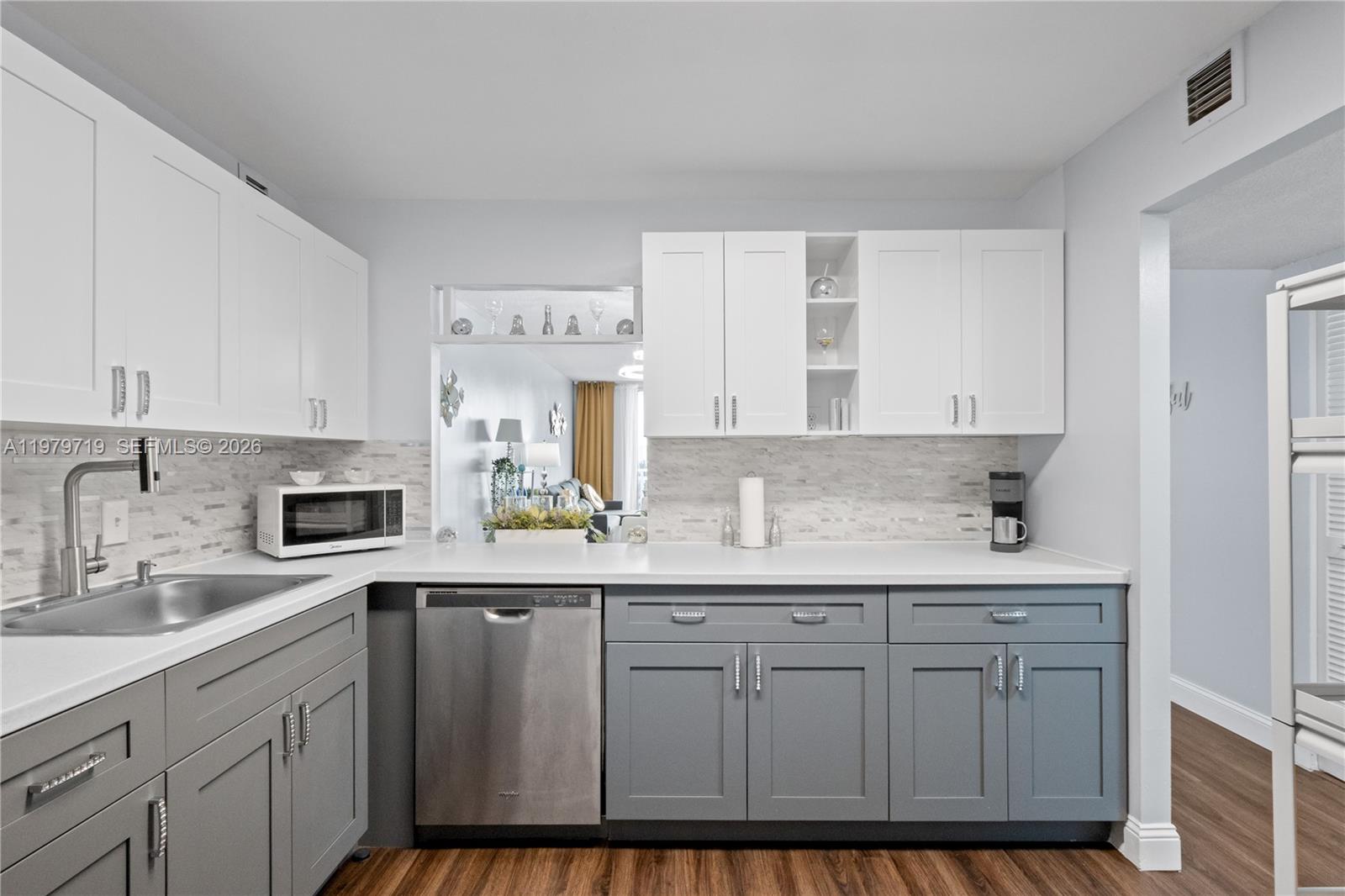 GOLDEN HORN SOUTH CONDO - Residential