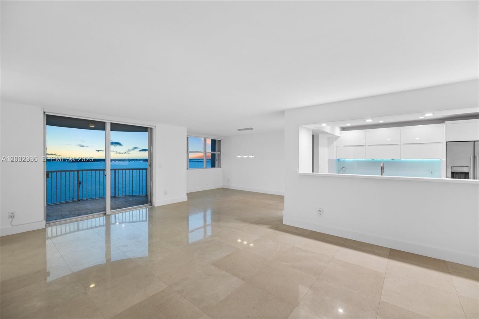 BAYSHORE PLACE CONDO - Residential