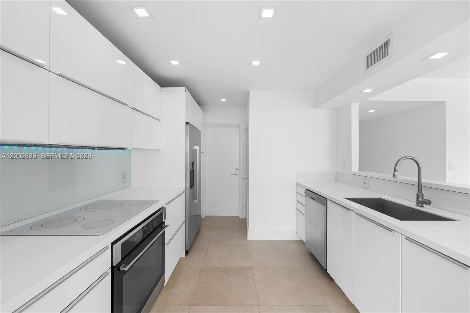 BAYSHORE PLACE CONDO - Residential