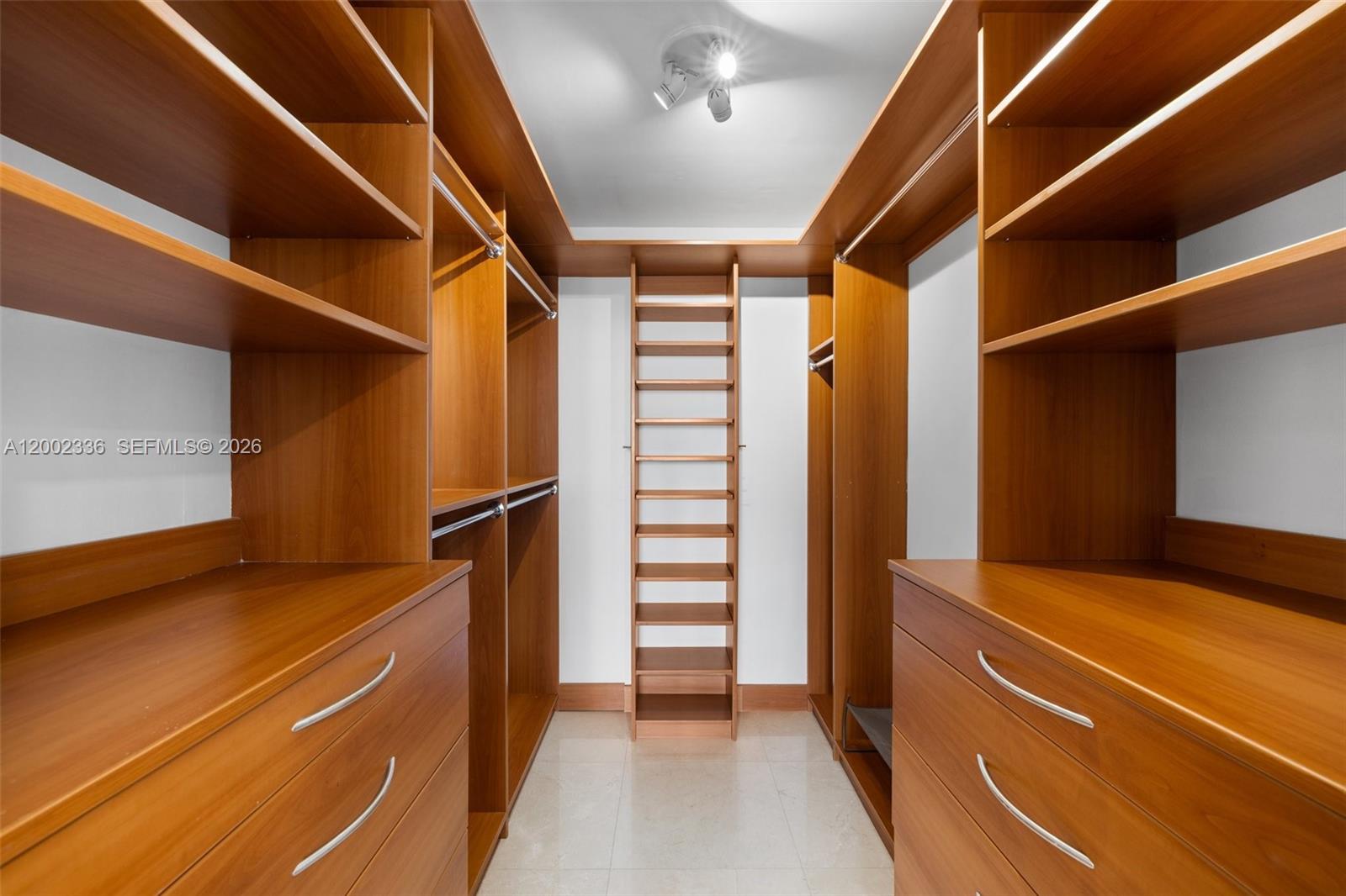 BAYSHORE PLACE CONDO - Residential