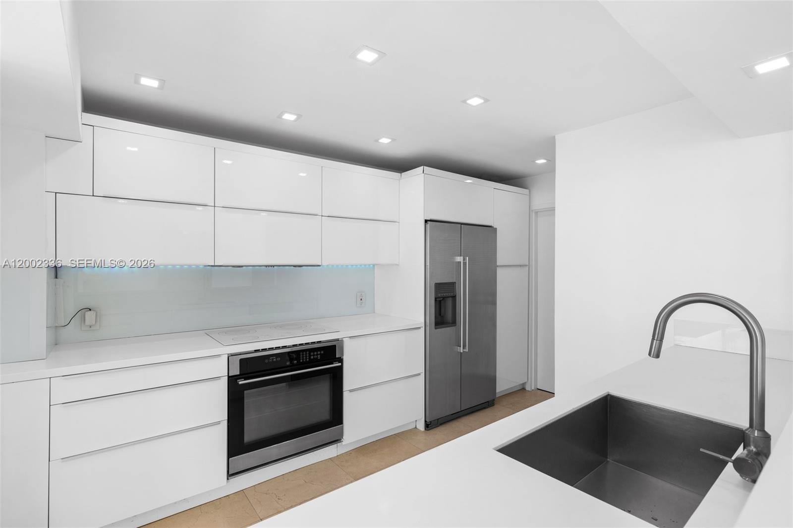 BAYSHORE PLACE CONDO - Residential