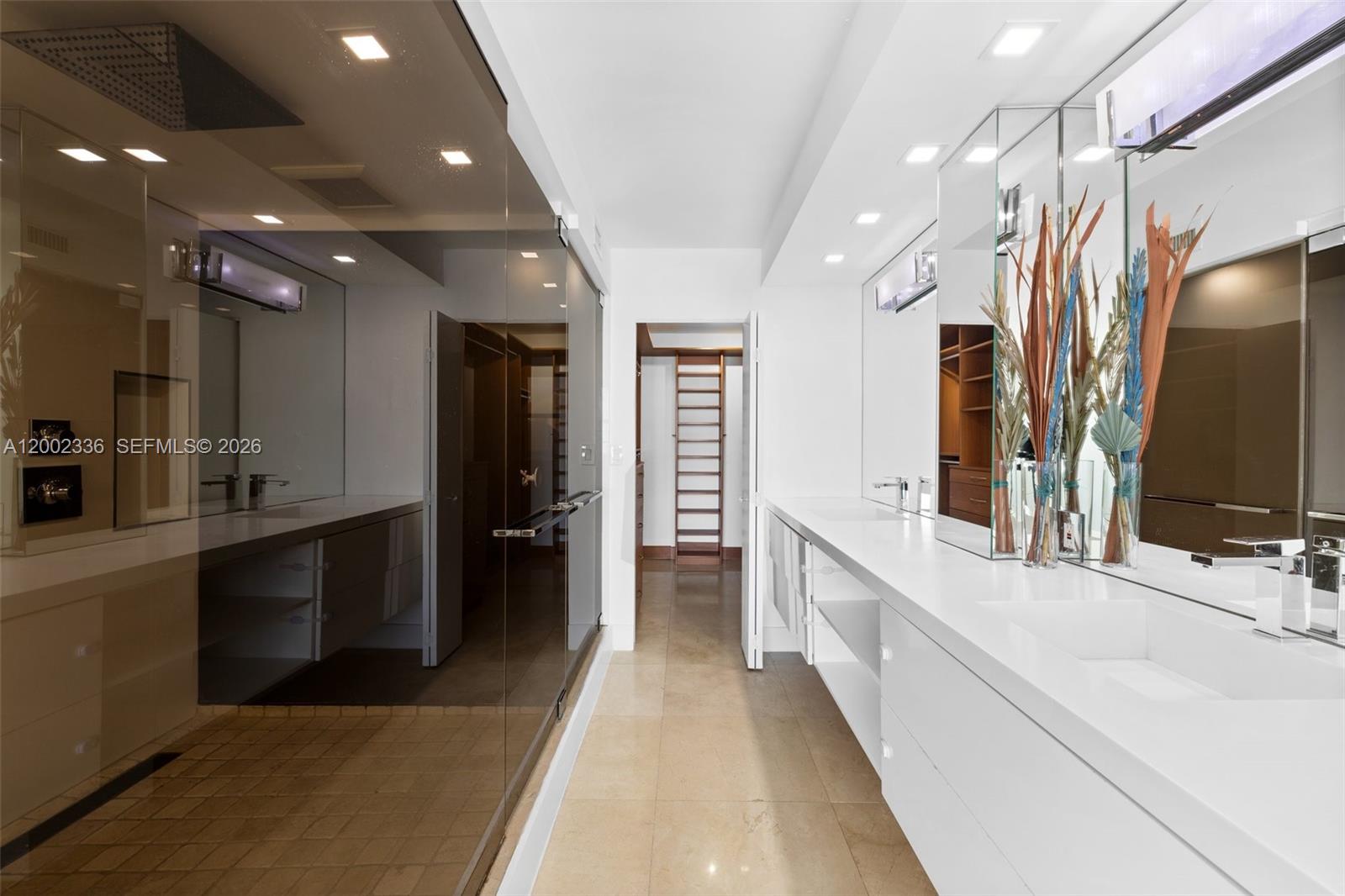 BAYSHORE PLACE CONDO - Residential