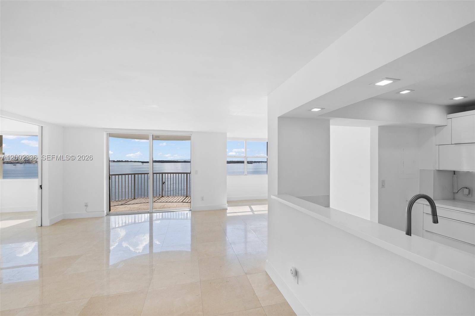 BAYSHORE PLACE CONDO - Residential