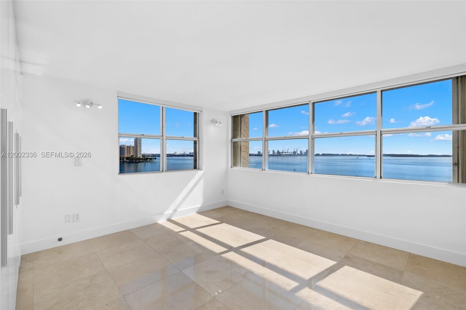 BAYSHORE PLACE CONDO - Residential