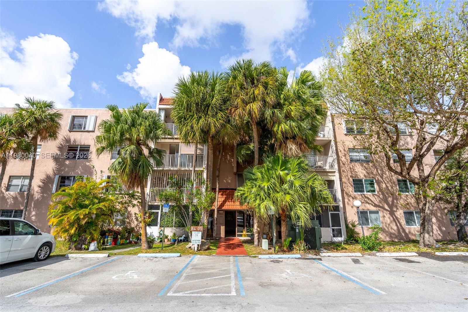 SUMMIT CHASE CONDO - Residential