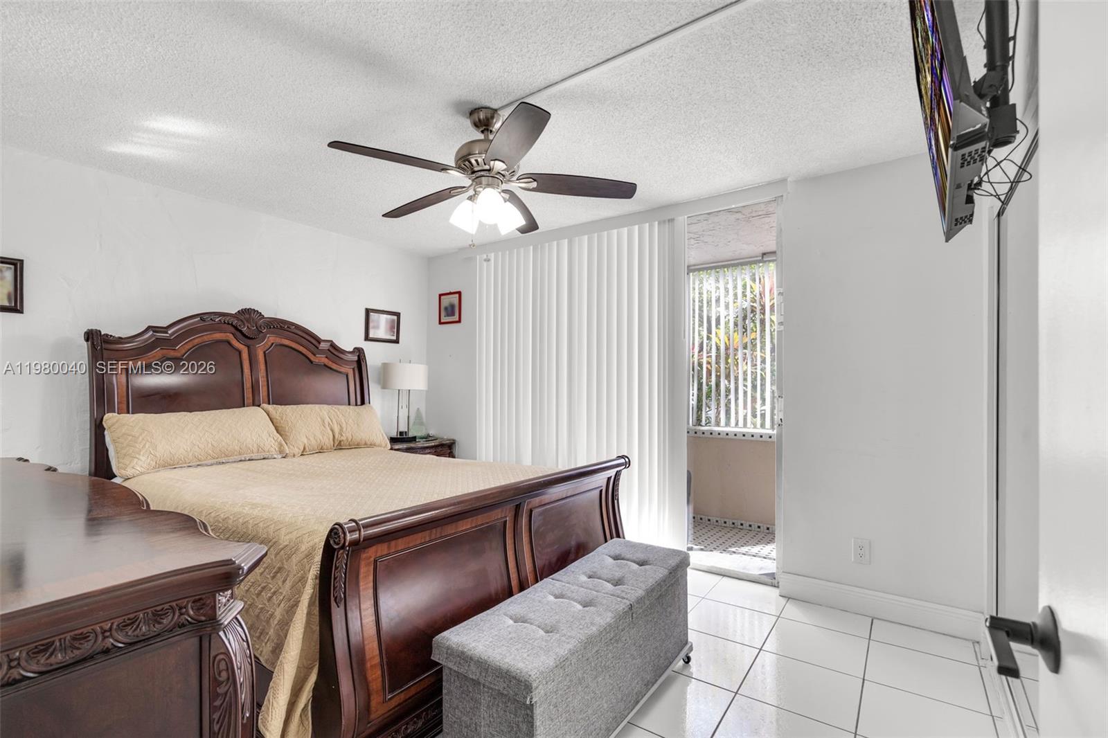 SUMMIT CHASE CONDO - Residential