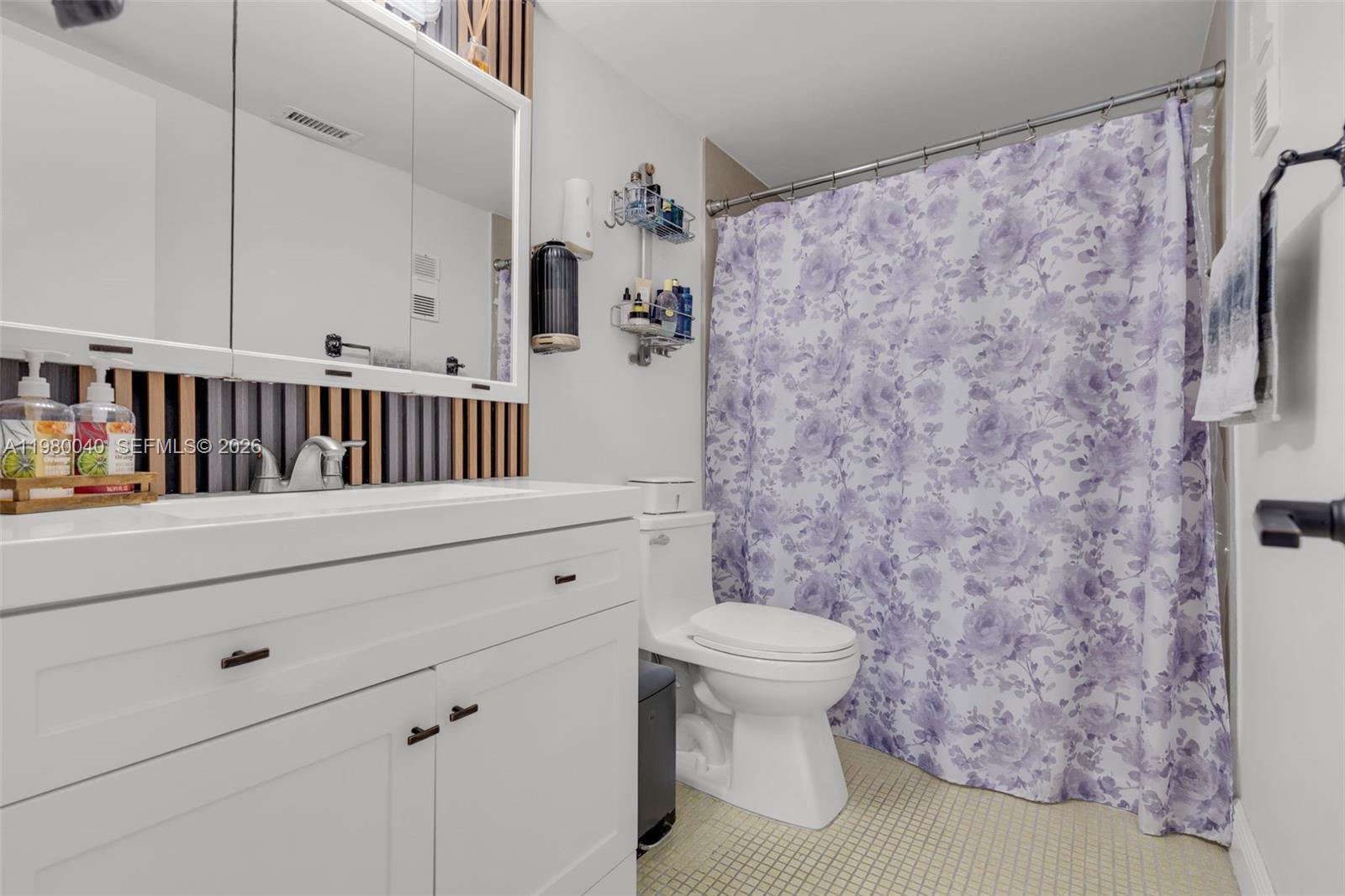 SUMMIT CHASE CONDO - Residential